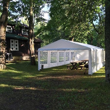 Oravapesa Guest House Häädemeeste Dış mekan fotoğraf